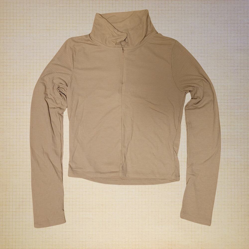 Cloud Dancer Women's Large Ribbed Cropped Turtleneck Zip Pullover Beige